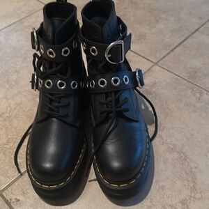 Dr martin size 8 new without box